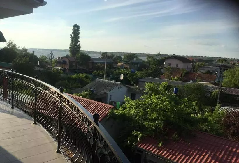 Cămin Aura