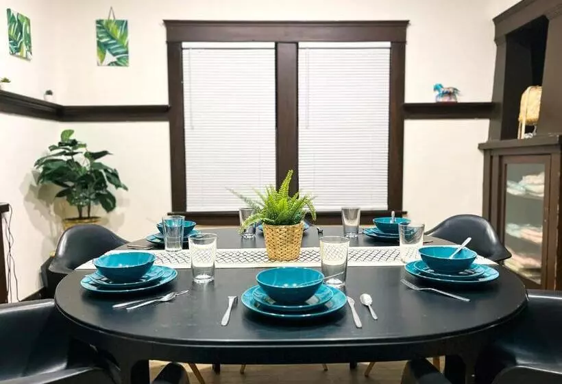 Echo Zen Hostel