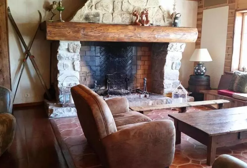 Aamiaismajoitus (B&B) Domaine Du Mas Du Taillet