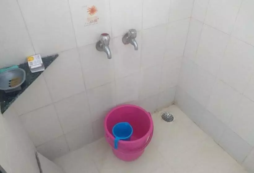 Aamiaismajoitus (B&B) Jeevandeep T S K Paryatak Niwas Nirawade