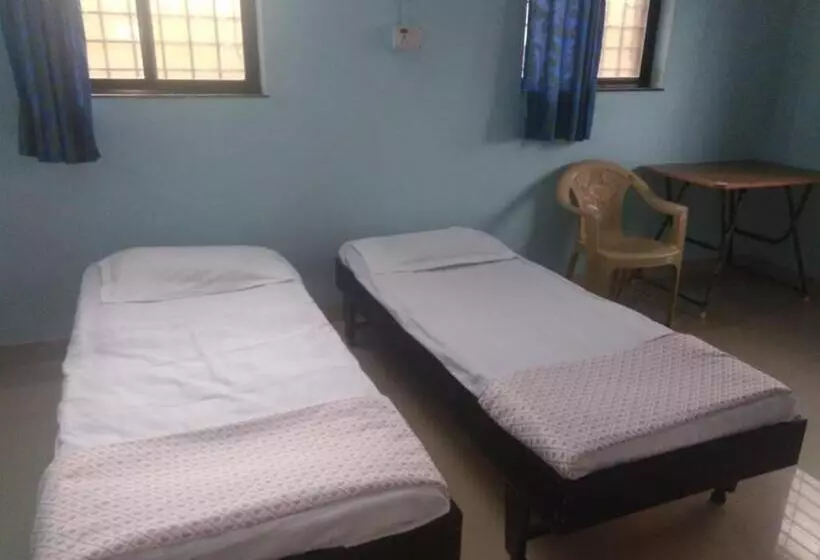Aamiaismajoitus (B&B) Jeevandeep T S K Paryatak Niwas Nirawade