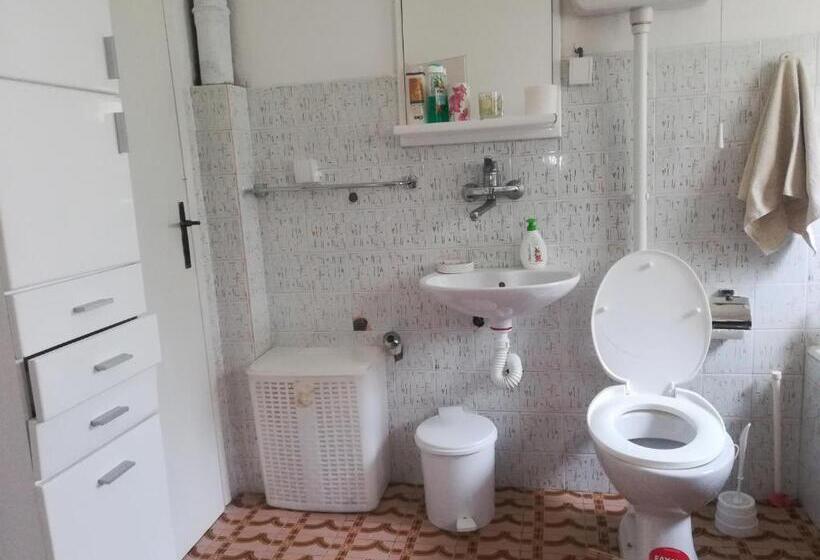 تختخواب و صبحانه Kuća Marić