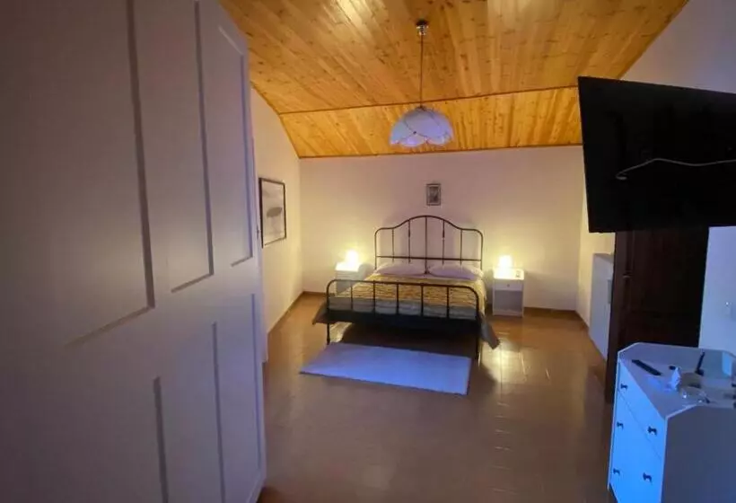 تختخواب و صبحانه La Casa Di Rita