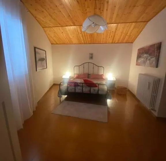 تختخواب و صبحانه La Casa Di Rita
