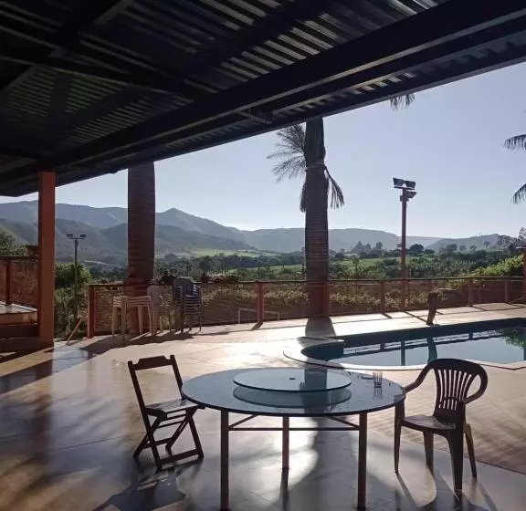 ホテル Pousada Vale Verde   Campo De Futebol E Sinuca Pro