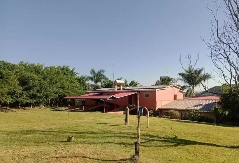 ホテル Pousada Vale Verde   Campo De Futebol E Sinuca Pro