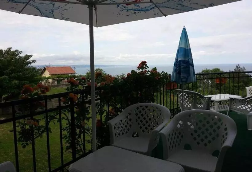 هتل Sea View Family