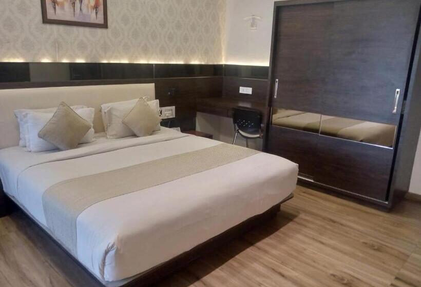 호텔 Shivalik   Mehsana