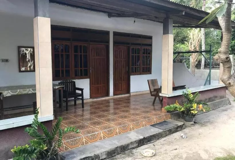 Hotelli Talenta Mas Homestay
