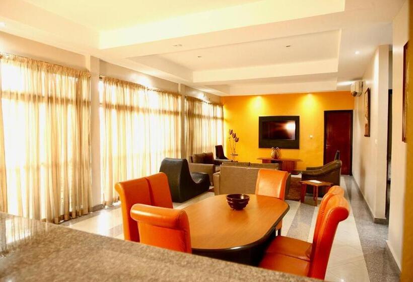 La Cour Hotels And Apartments Cooper