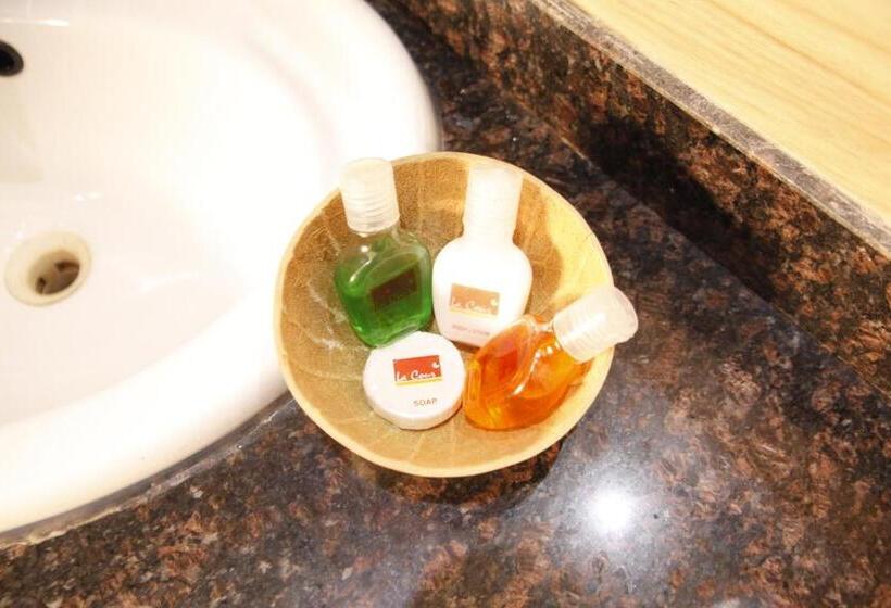 La Cour Hotels And Apartments Cooper