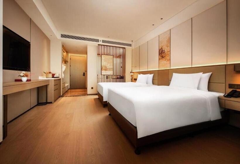 בית מלון כפרי Latsavong Wanda Vista Vientiane