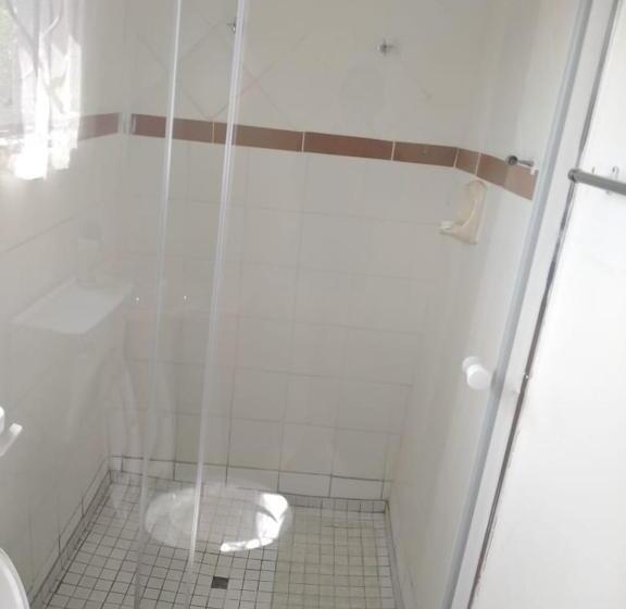 پانسیون Bruvita Guest House