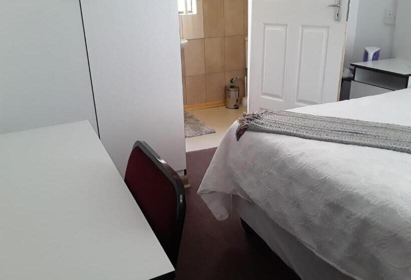 پانسیون Bruvita Guest House