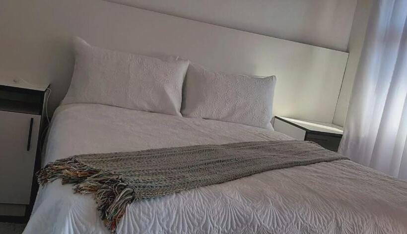 پانسیون Bruvita Guest House