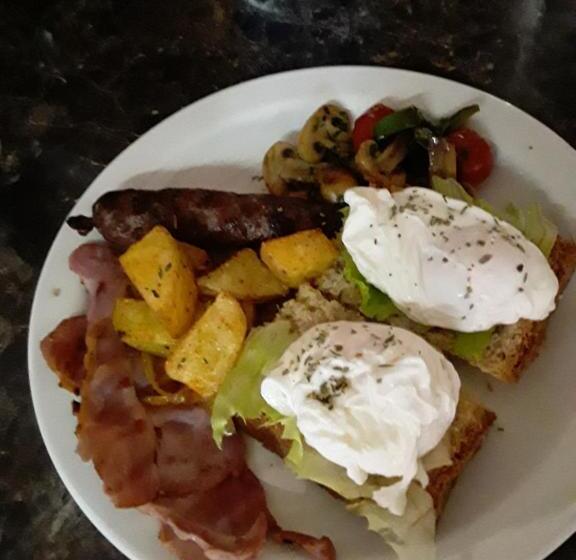 پانسیون Bruvita Guest House