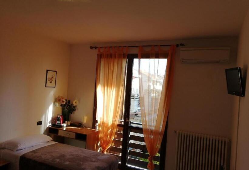 Majatalo Sestosenso Food Drink Sleep Ristorante Pizzeria Alloggi