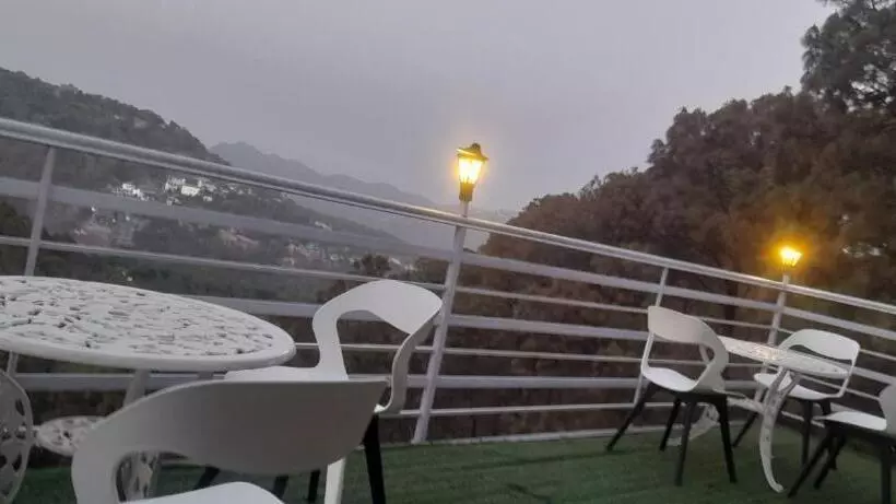 Aamiaismajoitus (B&B) Kasauli Times