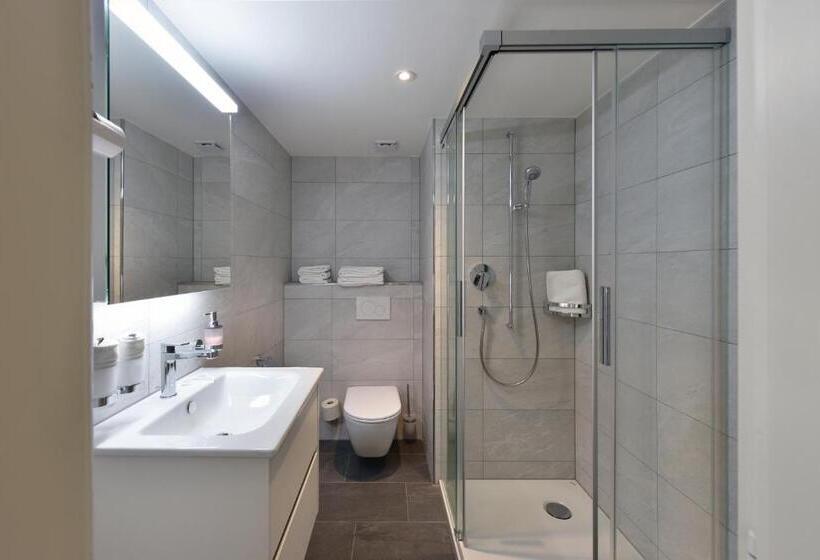 Bellevue Hotel & Apartments