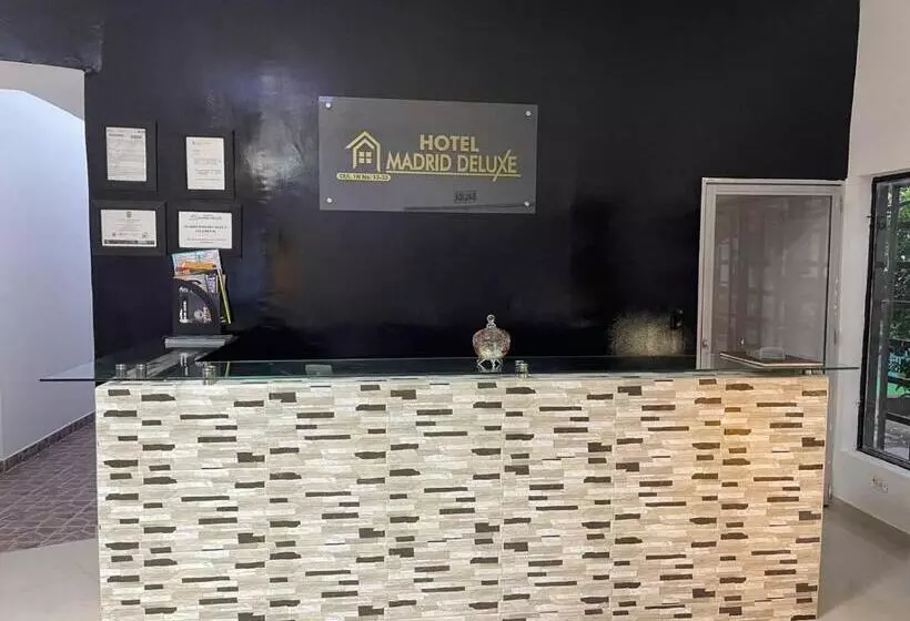 هتل Madrid Deluxe Neiva