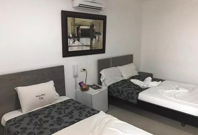 هتل Madrid Deluxe Neiva