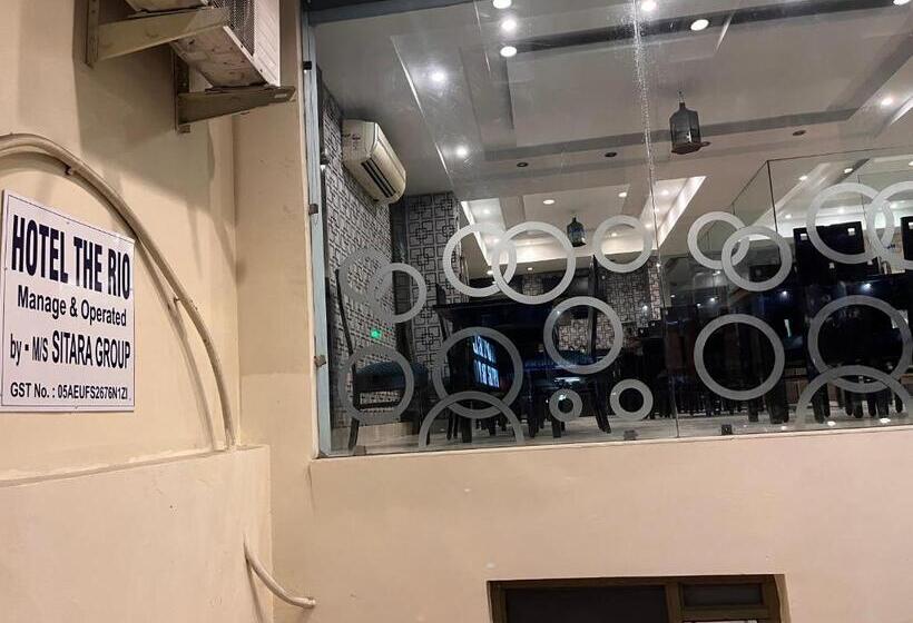 בית מלון כפרי Golden Temple View Top Rated & Most Awarded Property In Amritsar