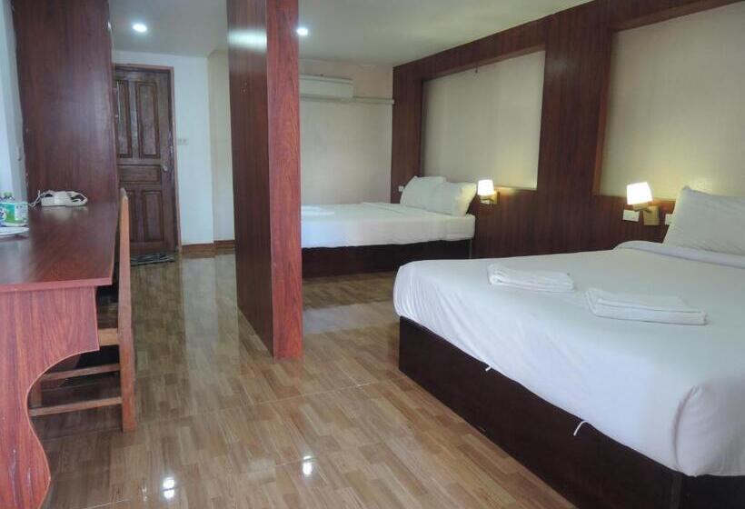 בית מלון כפרי Vang Vieng Sky Mountain View