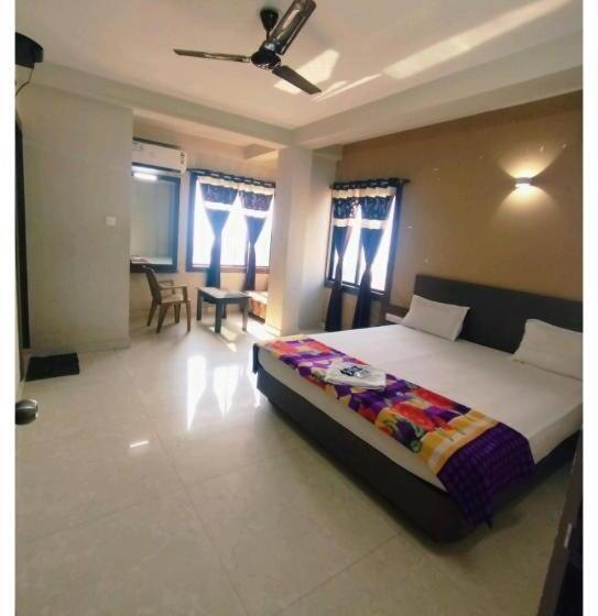 Royal Hotel Uk Palace Puri