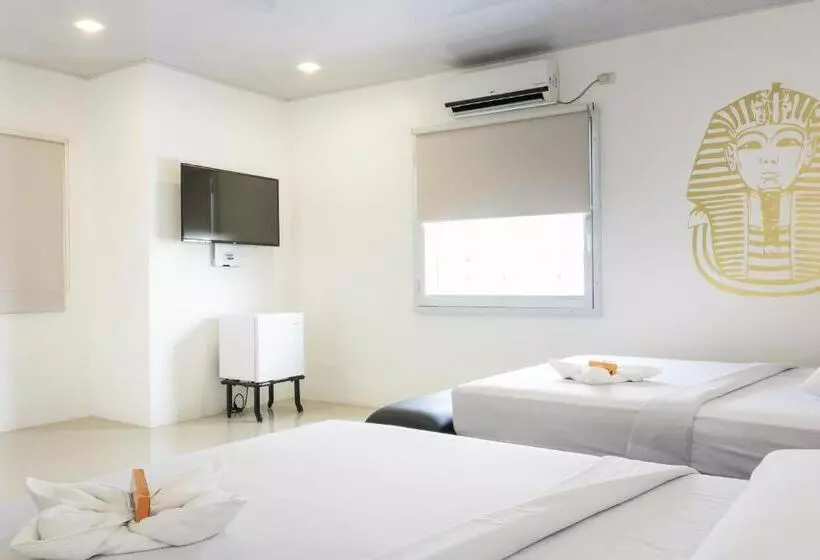 Hotelli Gc Suites