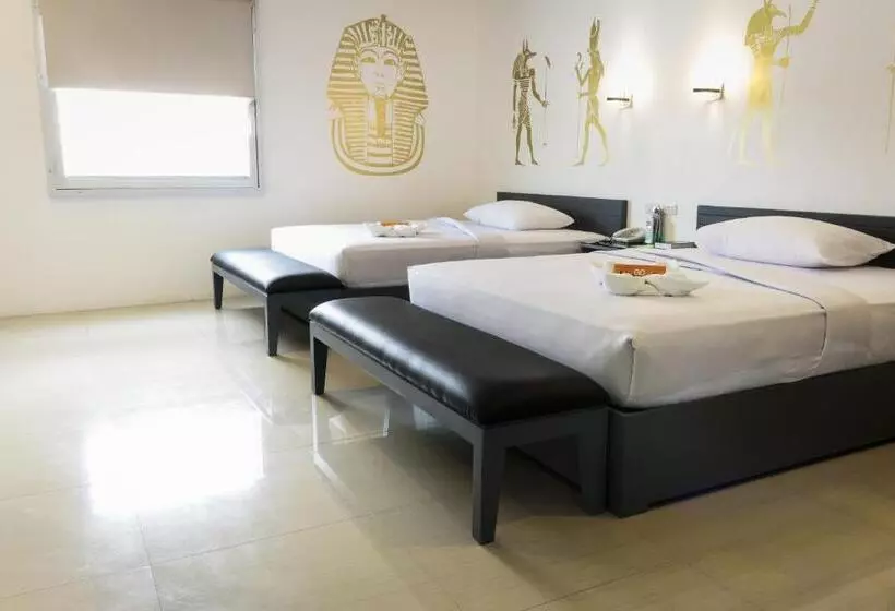 Hotelli Gc Suites