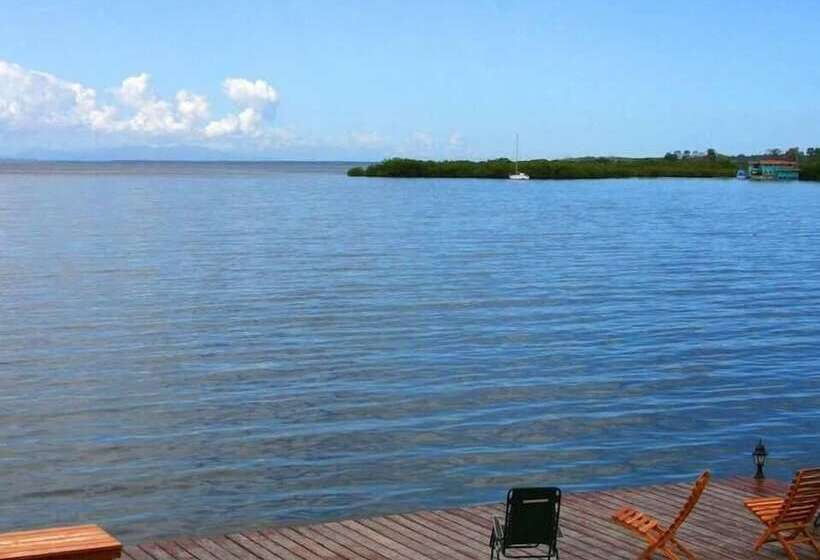 هتل Koko Acqua Lodge