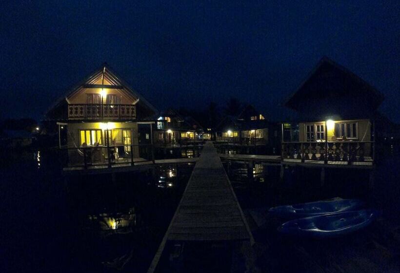 هتل Koko Acqua Lodge