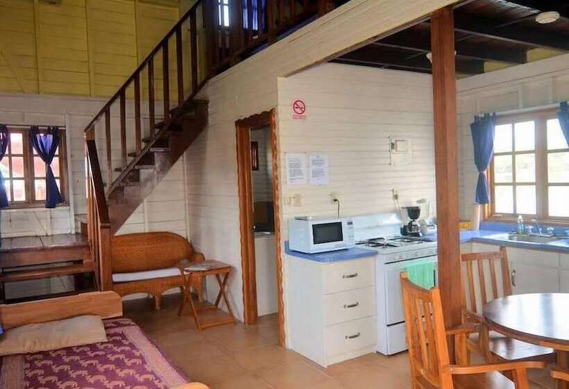 هتل Koko Acqua Lodge