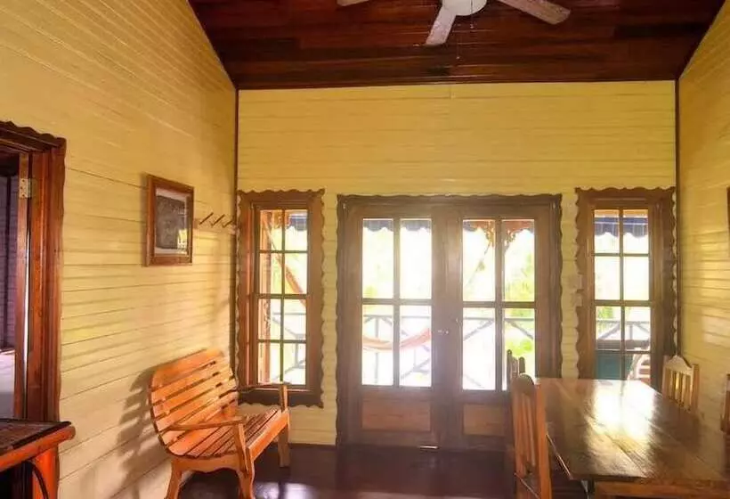 ホテル Koko Acqua Lodge