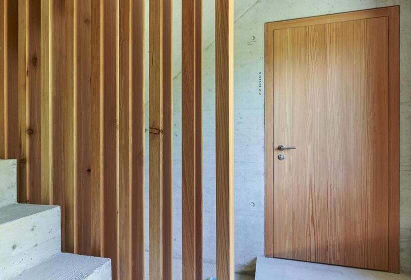 فندق Pension Laresch