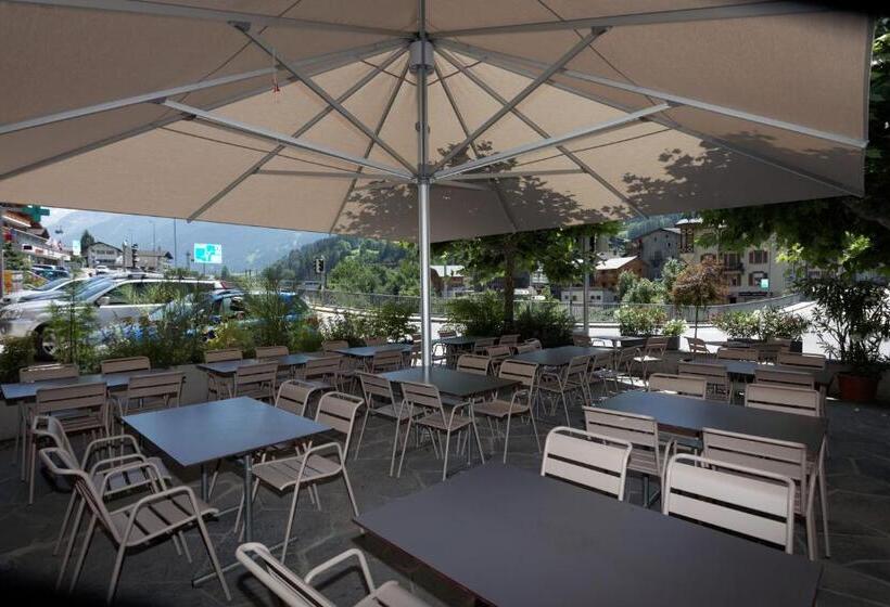 فندق Restaurant Le Giétroz