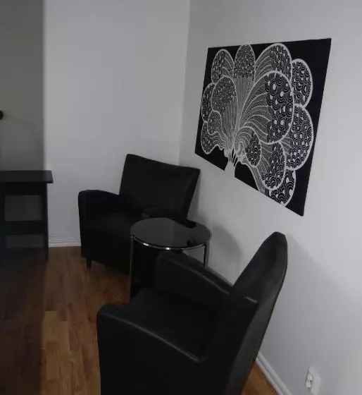 هتل Villa Ingrid