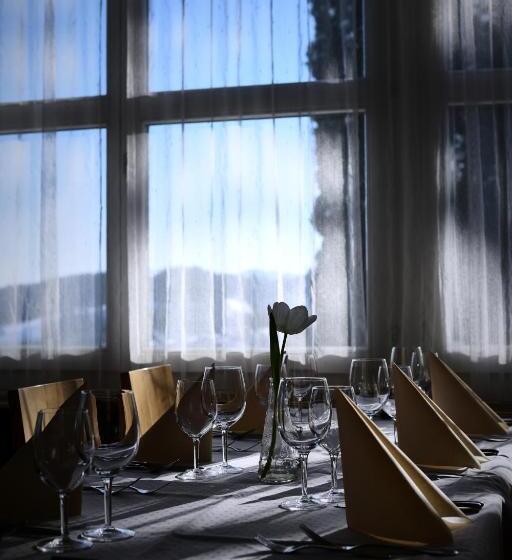 فندق Und Restaurant Wolfensberg