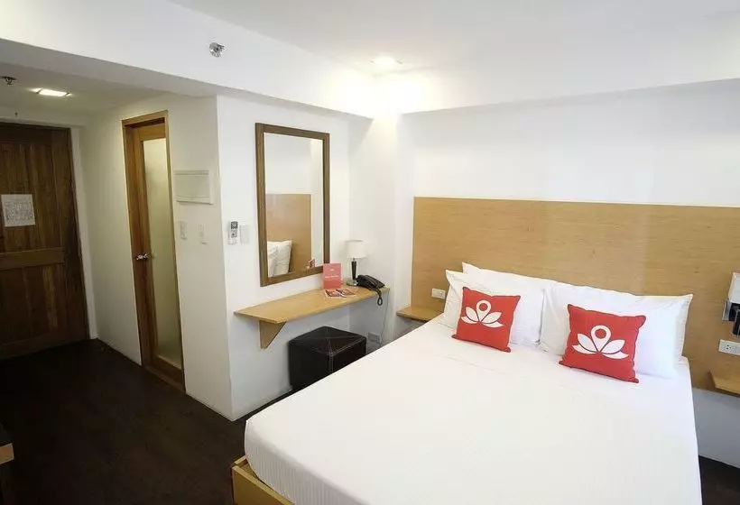 ホテル Zen Rooms Makati Peñafrancia
