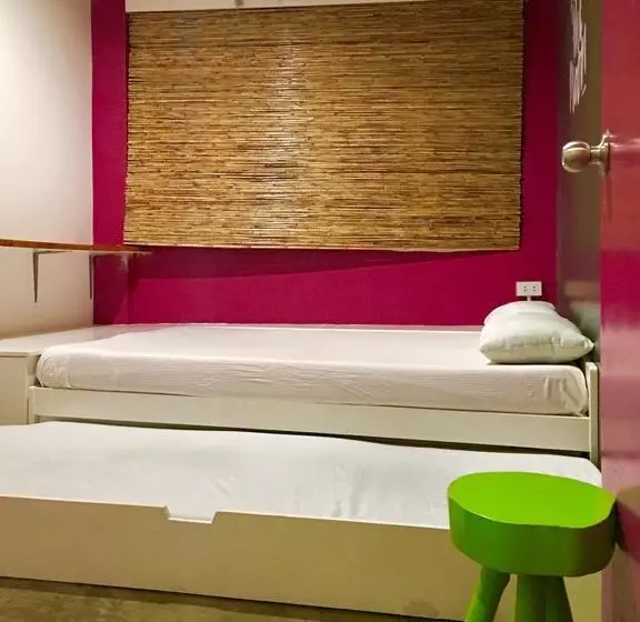 Moon Fools Hostel