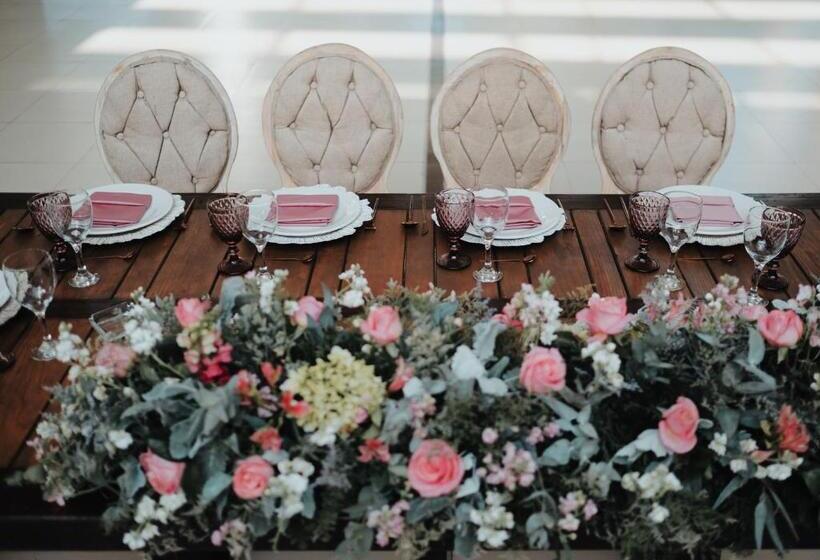 Rancho Macloy Hotel Spa & Social Events