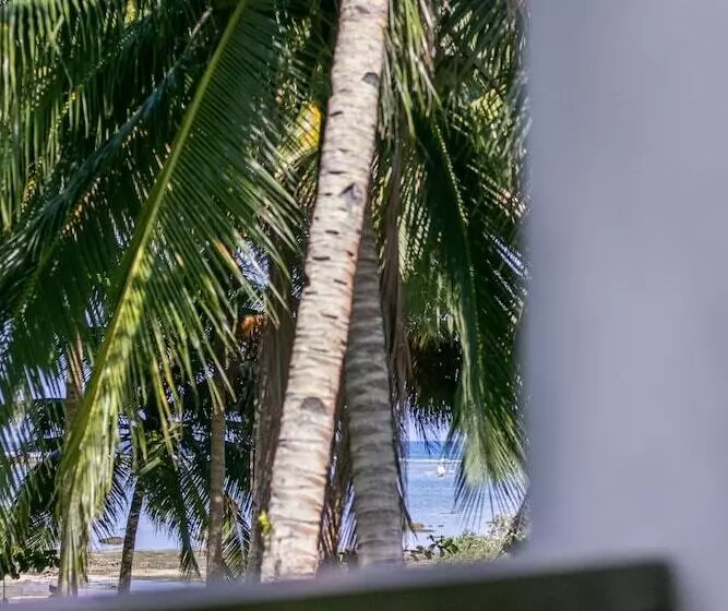 Reef Beach Resort
