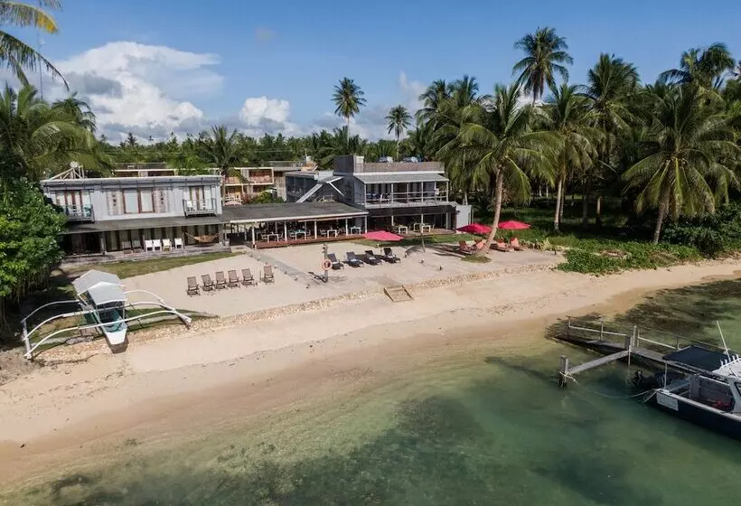Reef Beach Resort