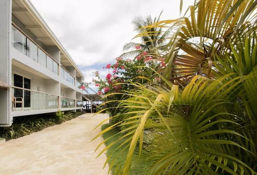Reef Beach Resort
