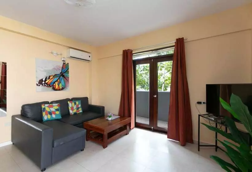 Reef Beach Resort
