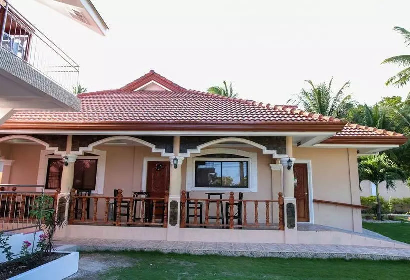 リゾートホテル Luzmin Bh Cottages And Bungalows