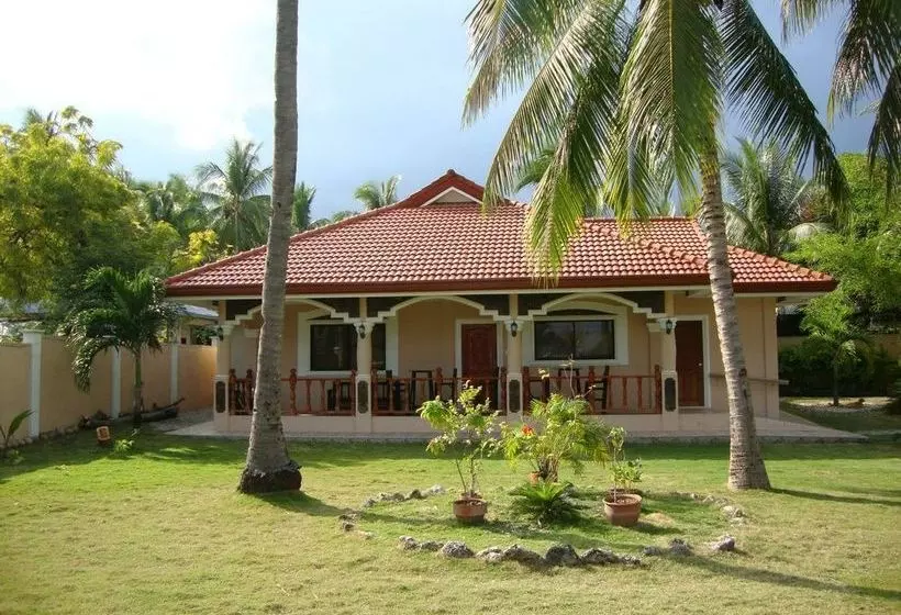 リゾートホテル Luzmin Bh Cottages And Bungalows