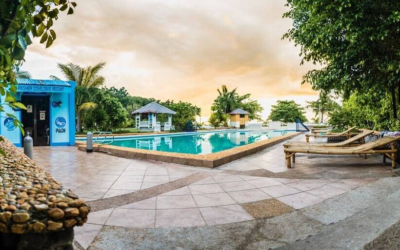 Thresher Cove Dive Resort