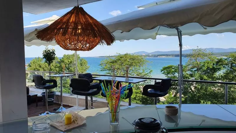 Hotelli Green Paradise Deluxe Apartments