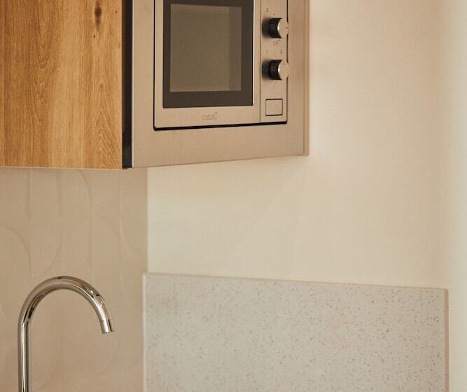 ホテル Apartamentos Silken Fontibre Iberia Spa